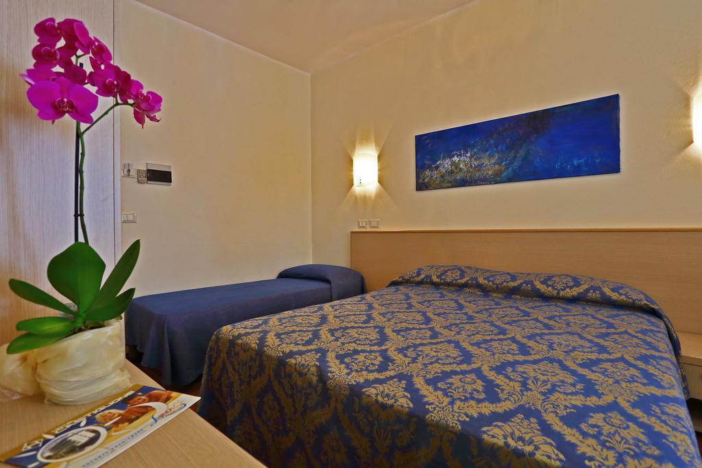 Hotel Castiglione Lignano Sabbiadoro Ngoại thất bức ảnh