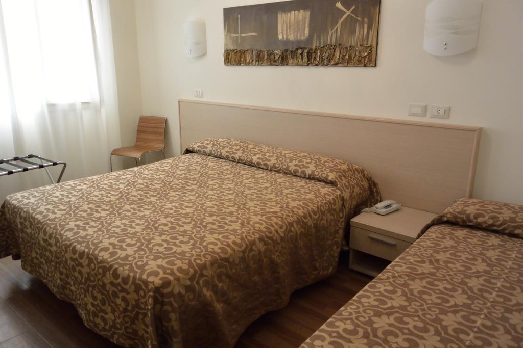 Hotel Castiglione Lignano Sabbiadoro Ngoại thất bức ảnh