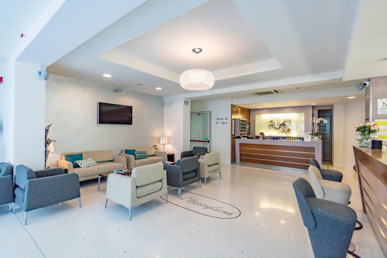 Hotel Castiglione Lignano Sabbiadoro Ngoại thất bức ảnh